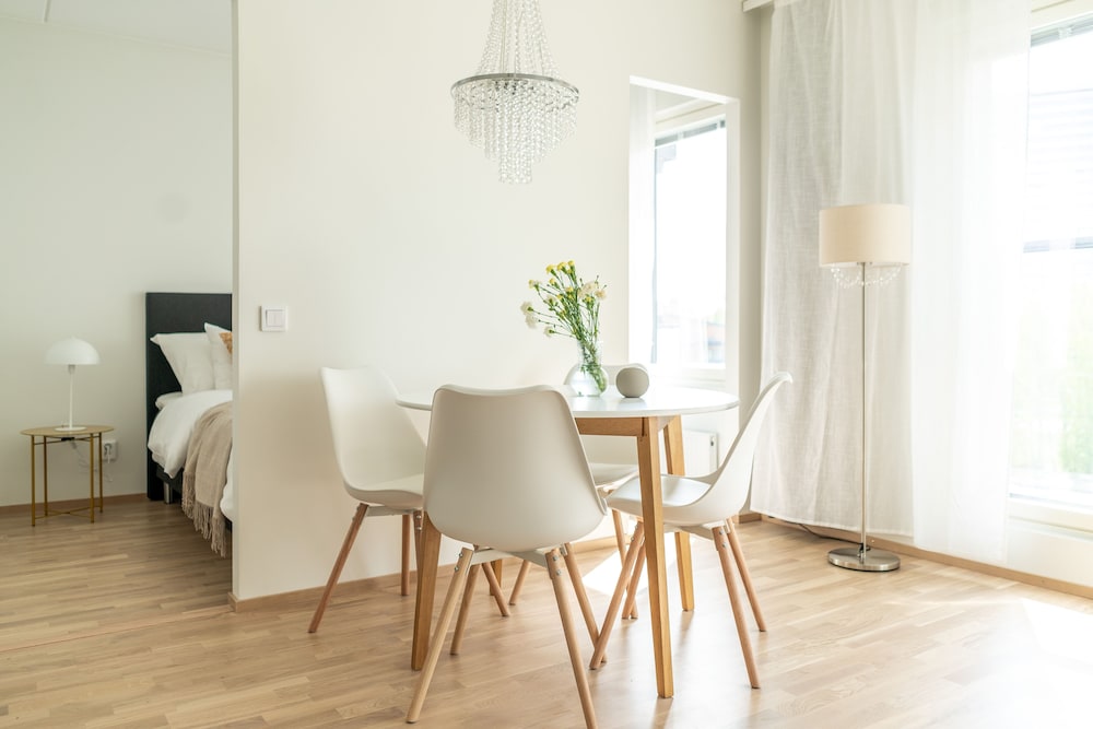 Cozy apartment with free parking view 4