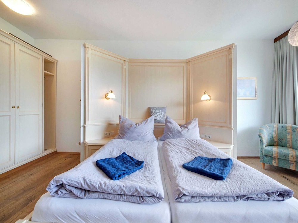 Cosy Holiday Home in bad Goisern With Balcony
