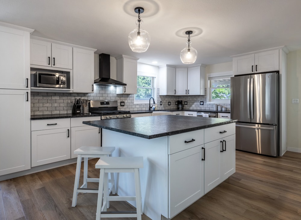 Orchard Haven Combo 6 Bedroom Home by RedAwning