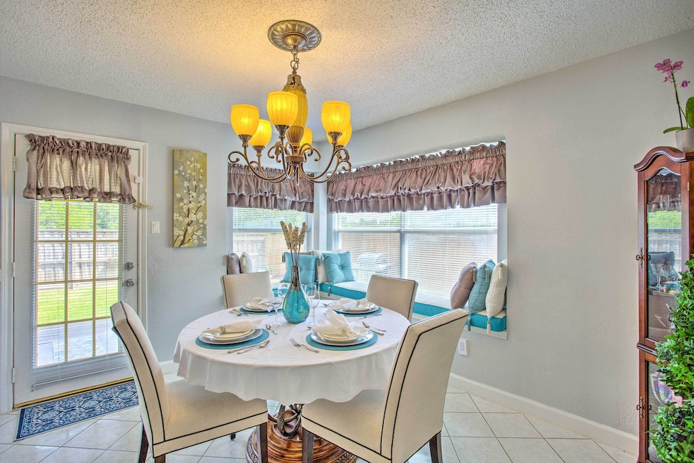 Family-friendly Rowlett Home: 23 Mi To Dallas - Property Image 6
