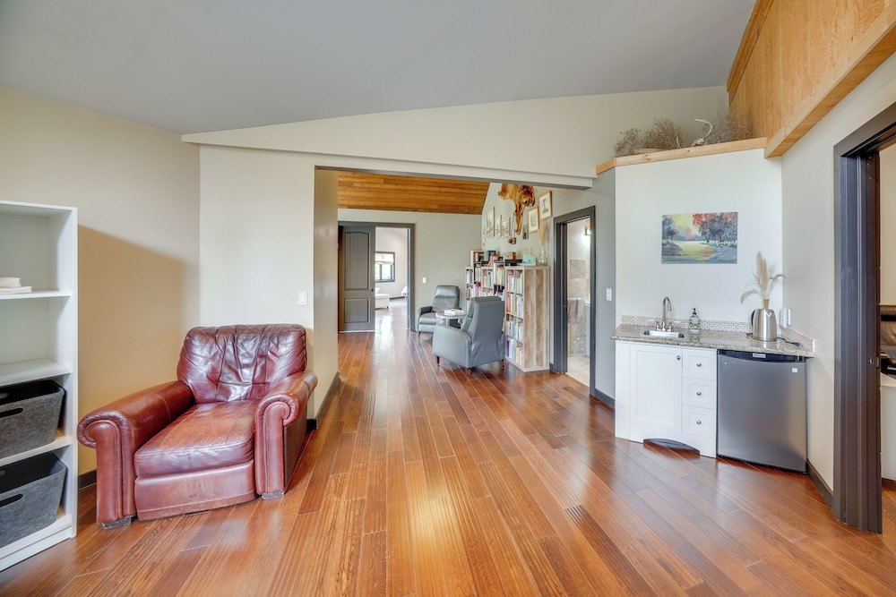 7 Mi to Boat Launch: Luxe Montana Family Home