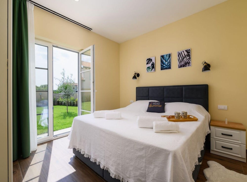 Villa in Serene Location