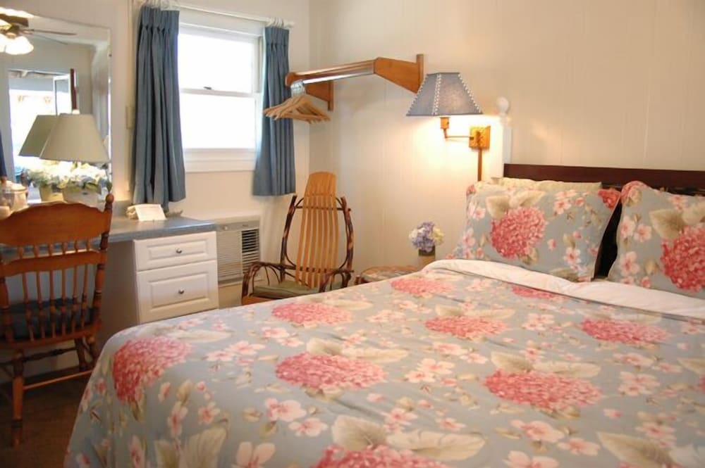 The Homestead Inn