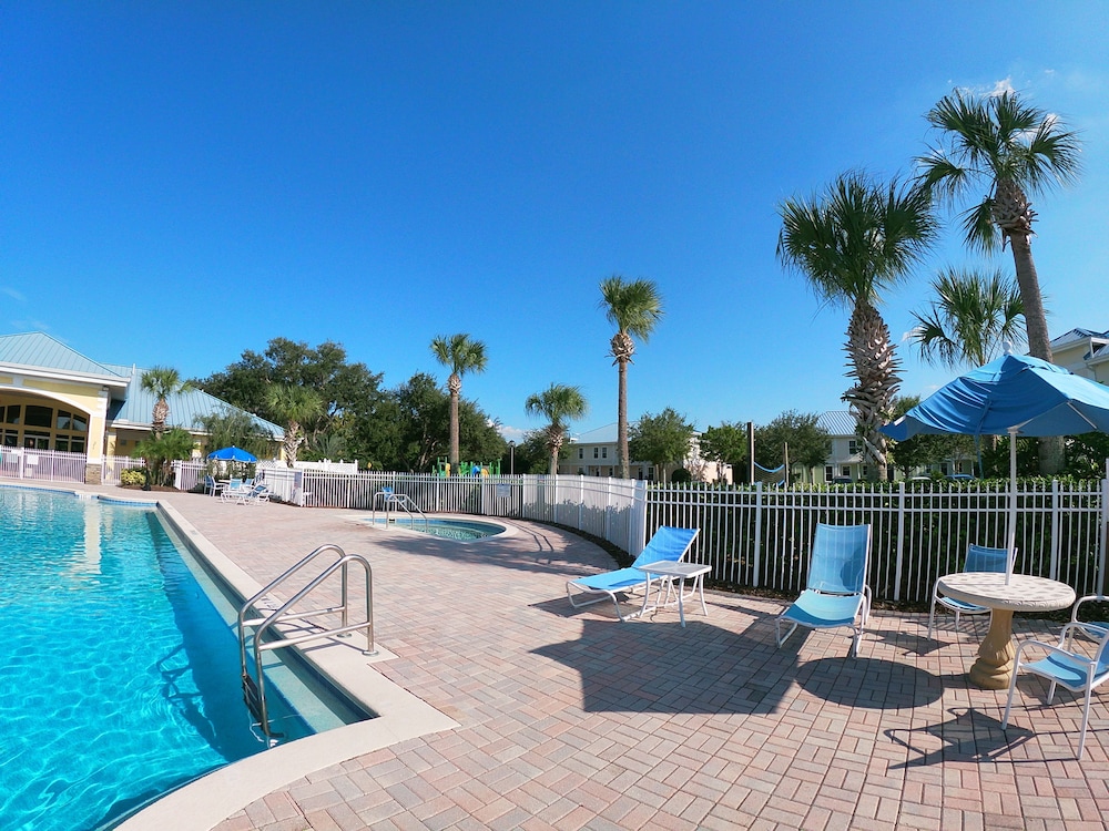 Peaceful townhouse in Kissimmee Florida - Image 3