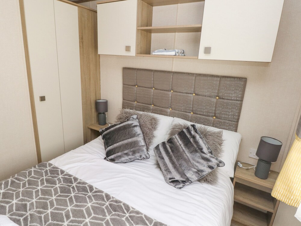 116 Woodpecker Lodge