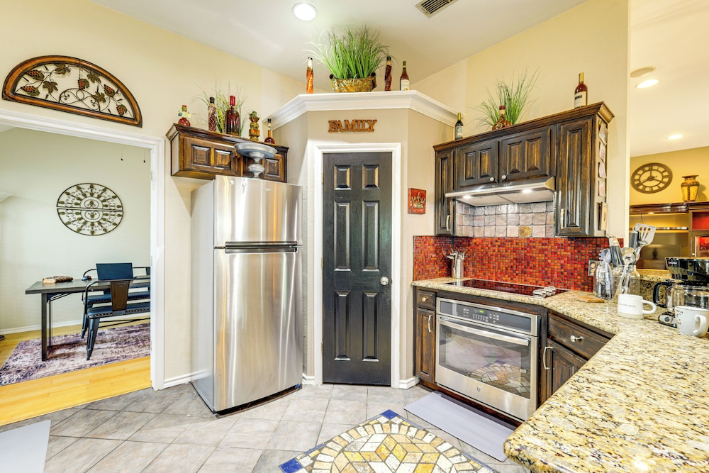 DFW Fun Awaits: Family Home in Crowley!