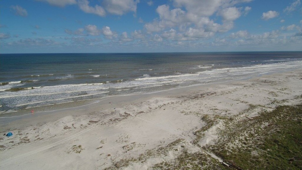 Sea Winds 16 2 Bedroom Condo by Redawning view 5
