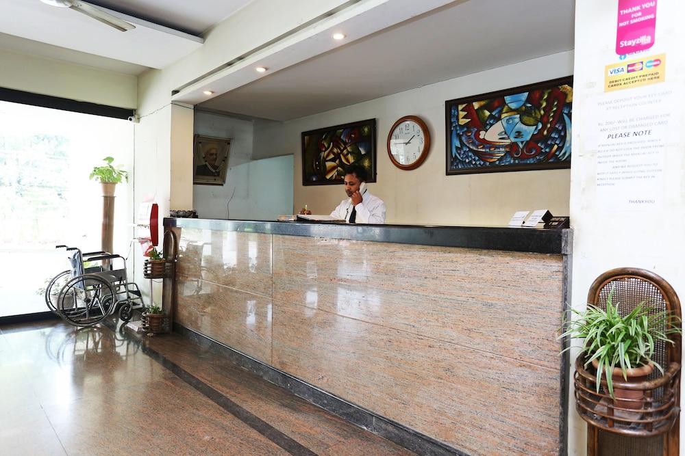 Lobby & Reception