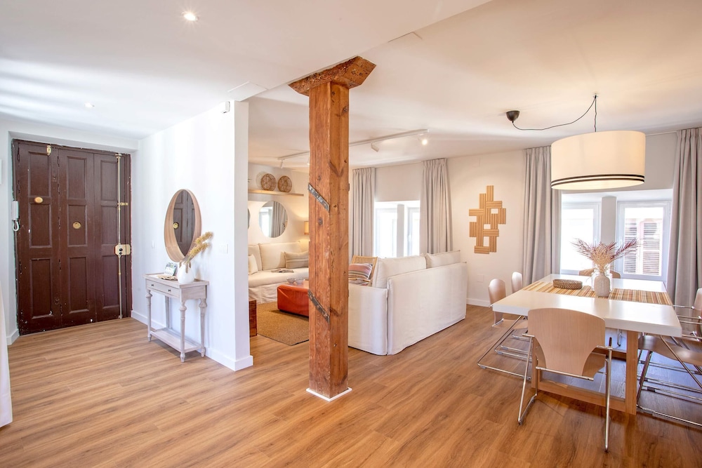 Cozy Apartament in Malaga. Larios III