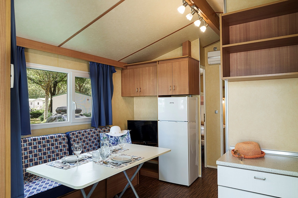 Isamar Holiday Village