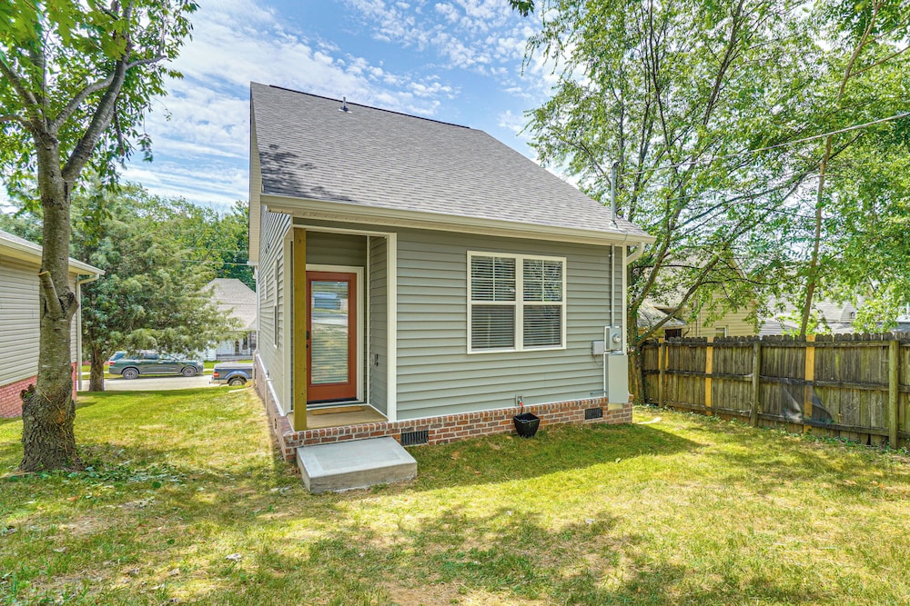 2 Mi to UT: Modern Retreat w/ Covered Porch
