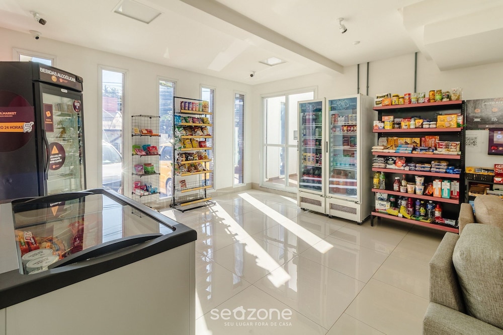 Apart w/ 2 Suites in Condominium With Pool Swr1502