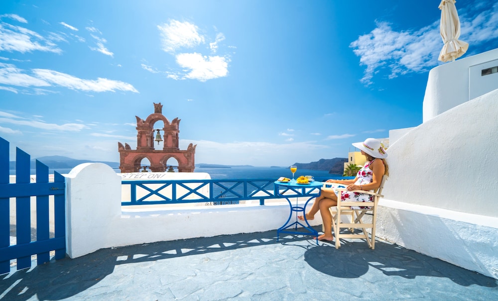 Santorini Paradise