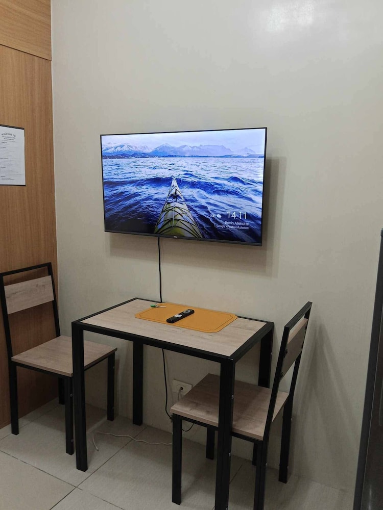 Serene Pasay Getaway - Entire Apartment for Rent