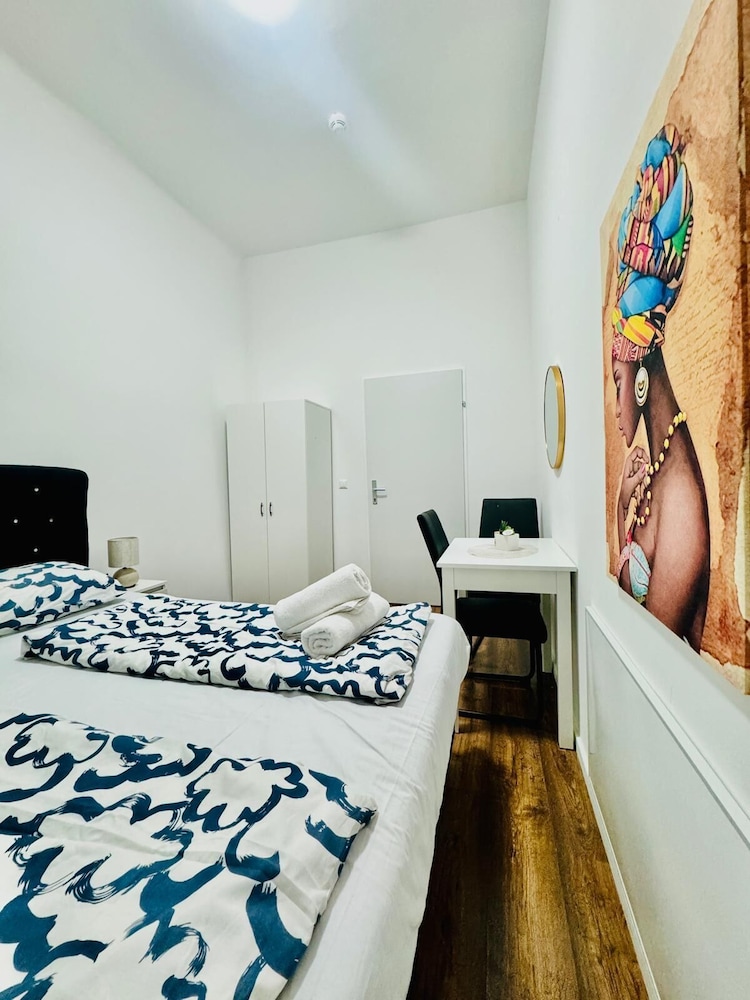 Affordable 5BR Apt Near Atzgersdorf