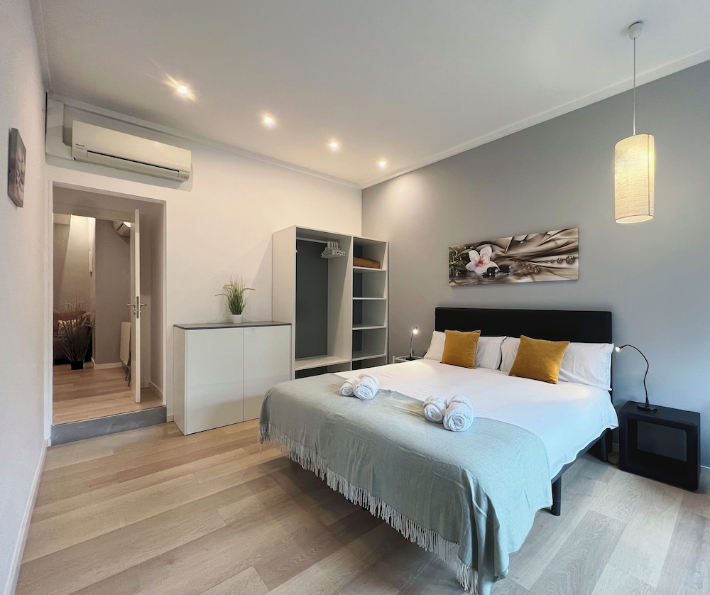 Stay U-nique Apartments Sants
