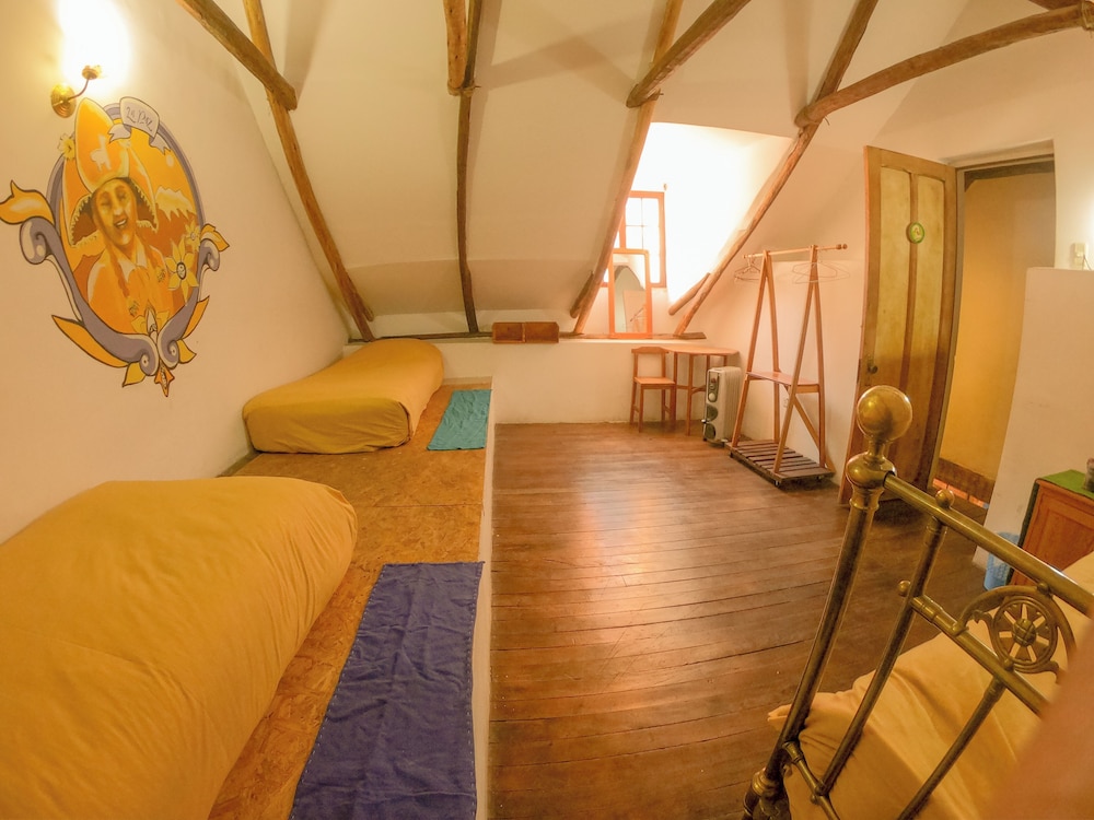 ANATA HOSTEL