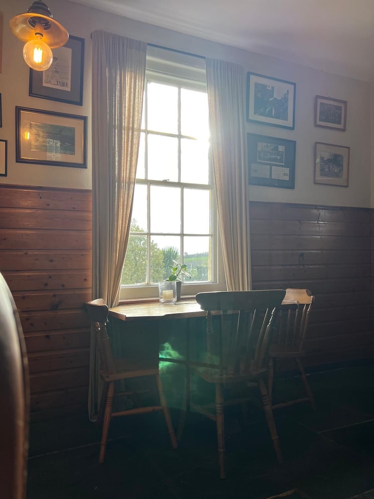 The Turf Hotel