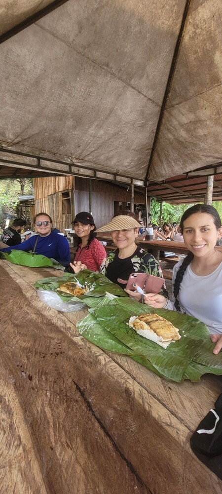 Wira Pora Hostal