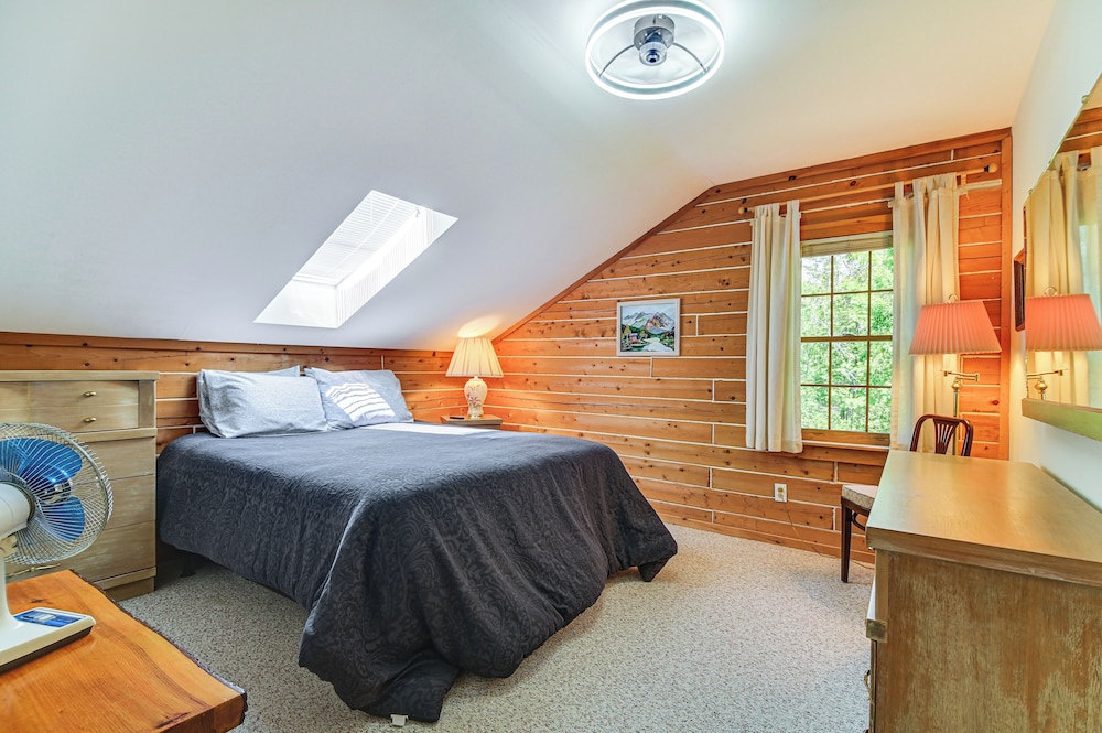 1 Mi to Rangeley Lake: Cabin w/ Wraparound Deck!