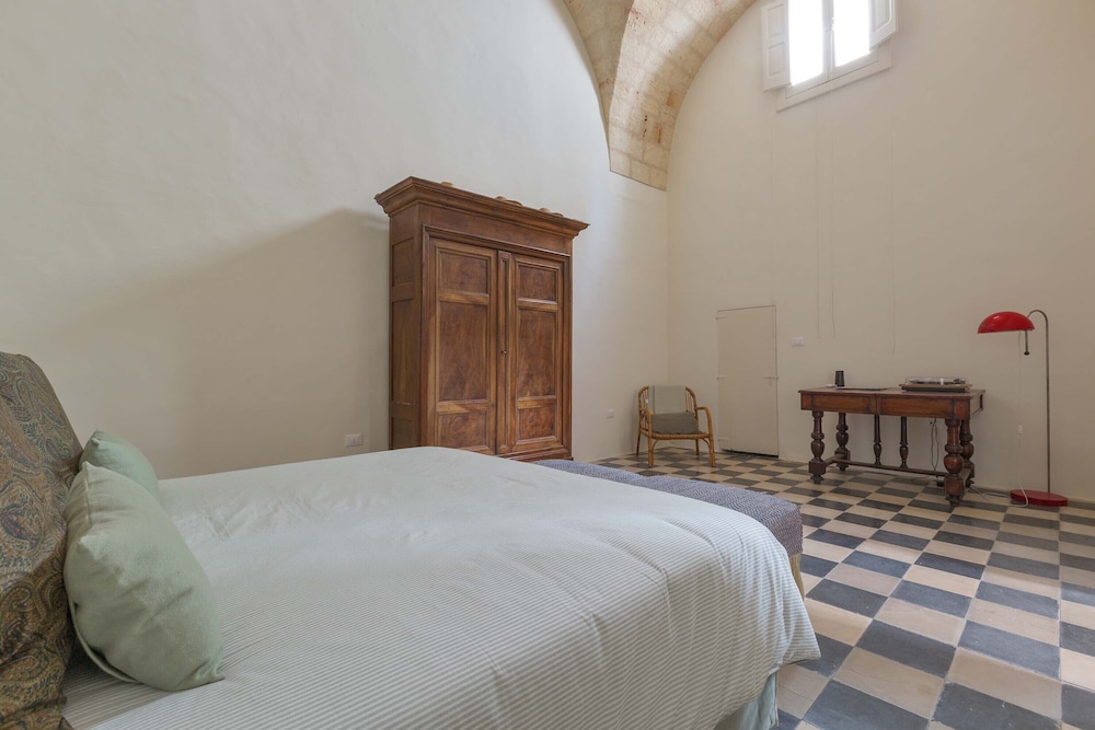 3082 Palazzo Mazziotti by Perle di Puglia view 2