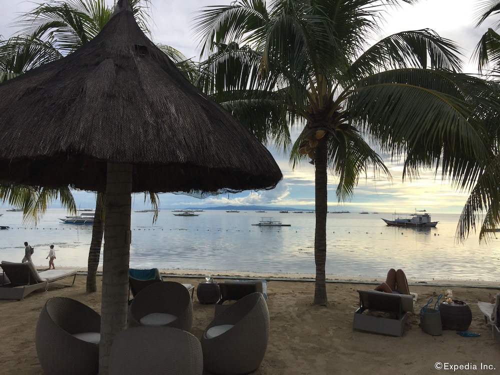 Panglao Pearl Premier White Sand Resort