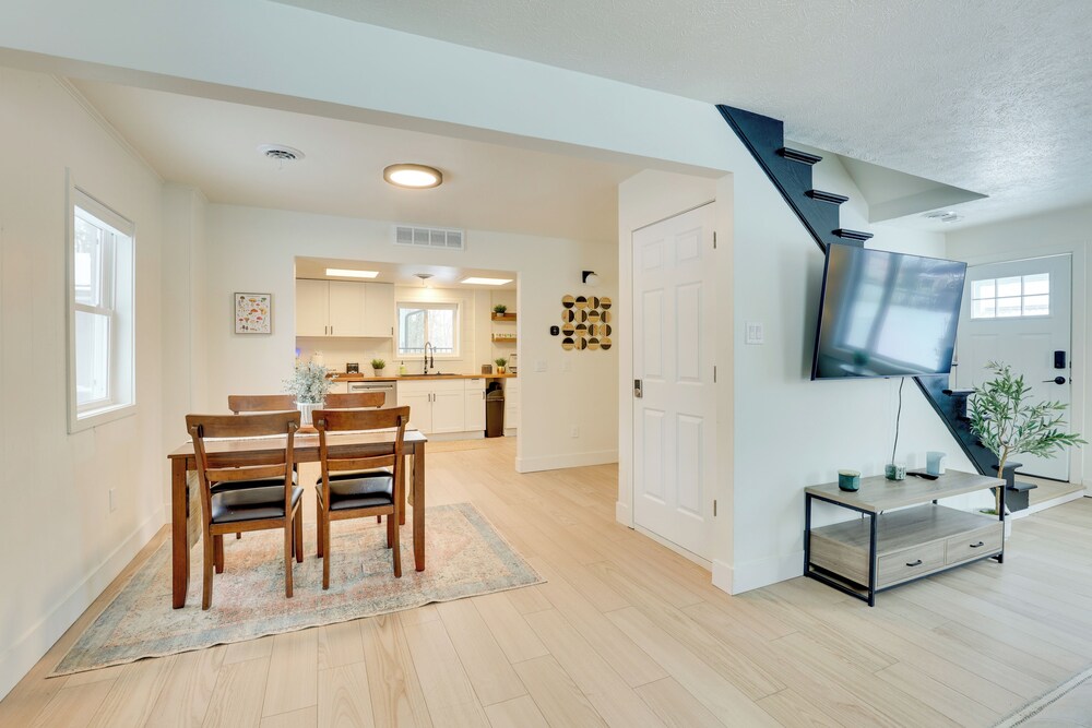 3 Mi to Dtwn & Ysu: Updated Youngstown Home, photo 16