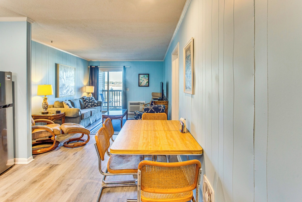 Walk to Ocean: North Myrtle Beach Condo w/ Pool