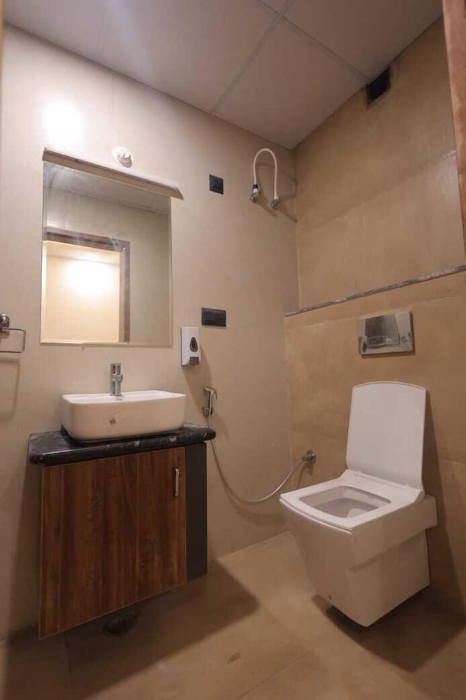 PriyaKunj Dham Guest House