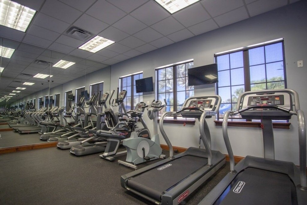 Family Pool Home Near Disney!! Modern Decor, Bbq ,resort W/ Tons Of Amenities! 6 Bedroom Home
