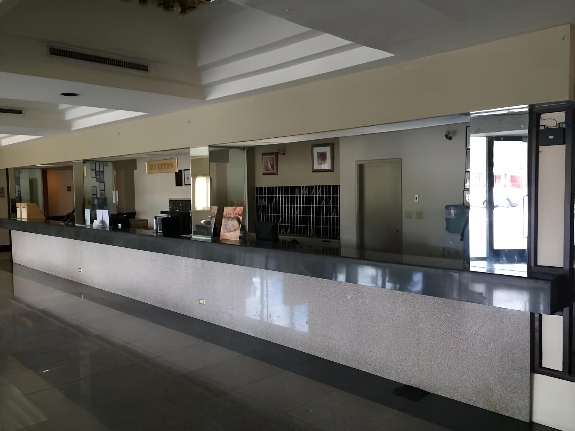 Pacific Bay Hotel view 3