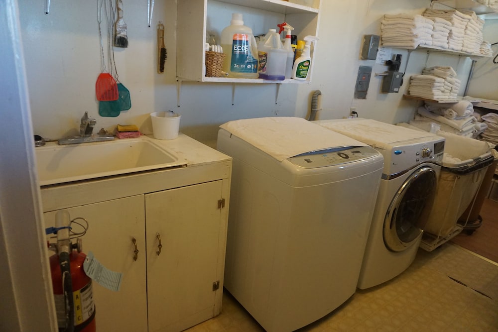 Willows Vacations - Blue Gum Motel - Property Image 34