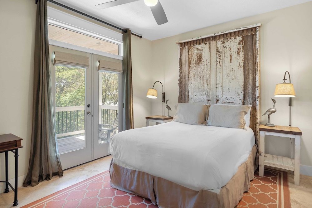 30A Beach House w/ Private Pool, Fire Pit, BBQ & Golf Cart to Rosemary Beach