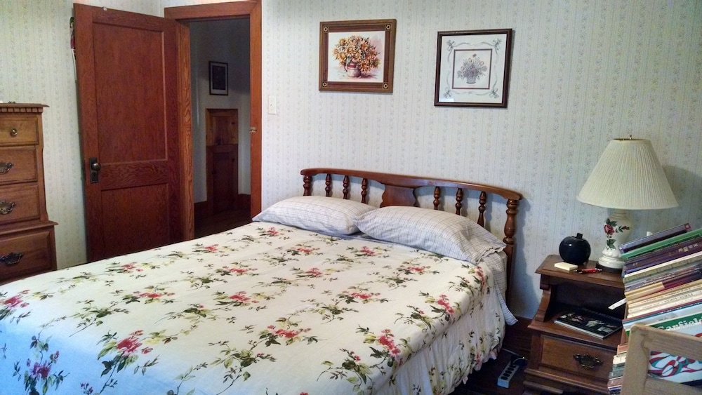 Fish & Loaves B&B