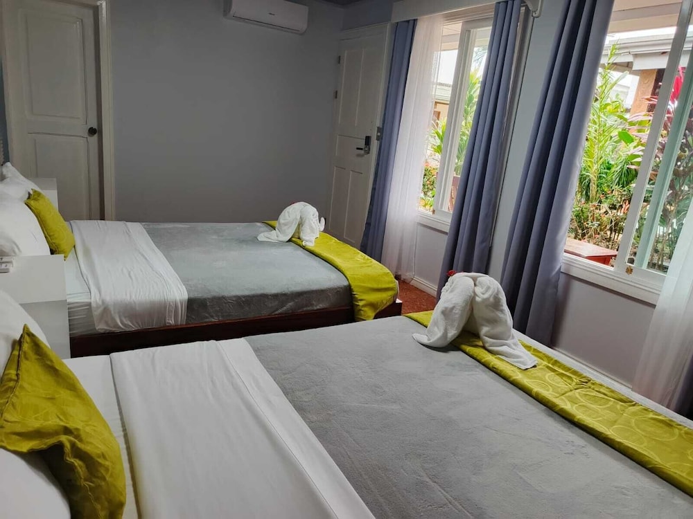 Arenal Hostel Resort