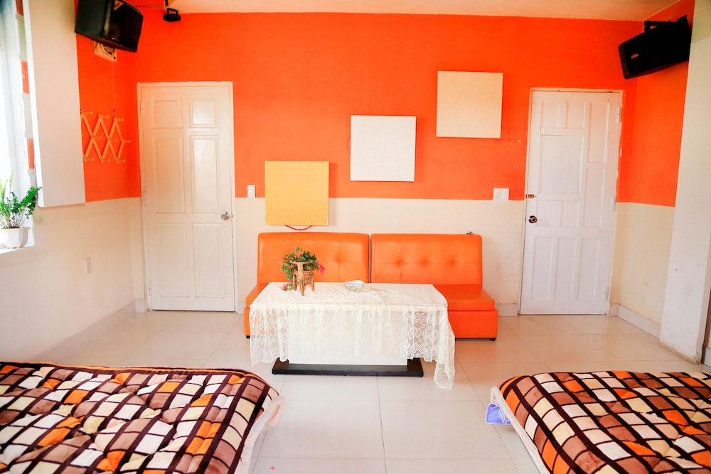 Hoai Huong Homestay