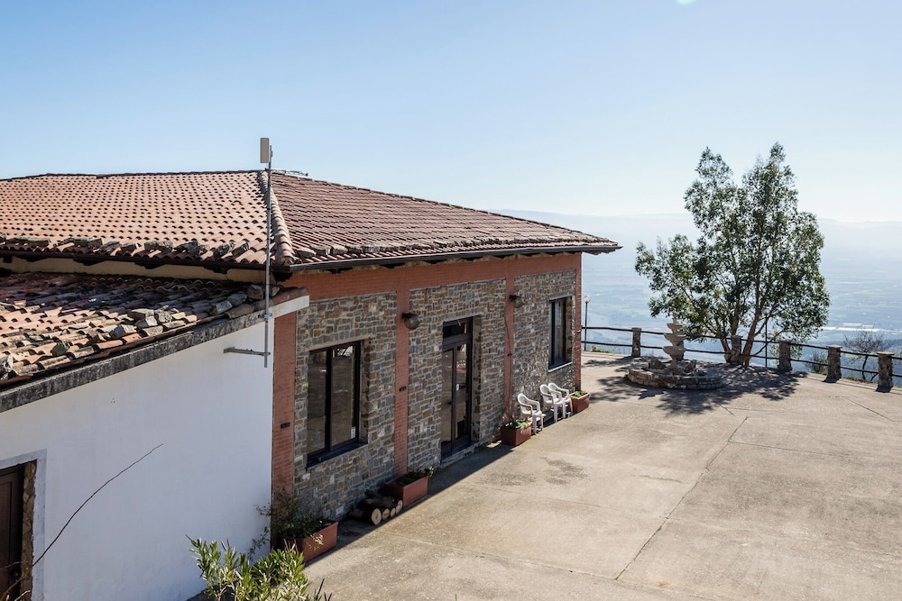 Agriturismo nel cuore del Pollino con Vista Panoramica
