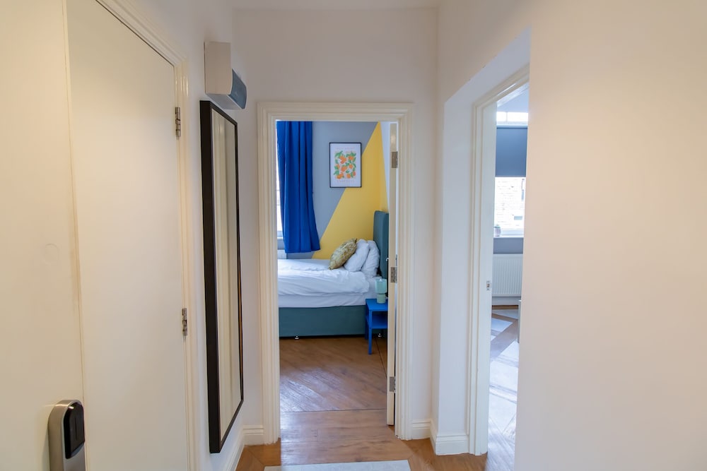 Stunning 1-bed Apartment in Gateshead view 2