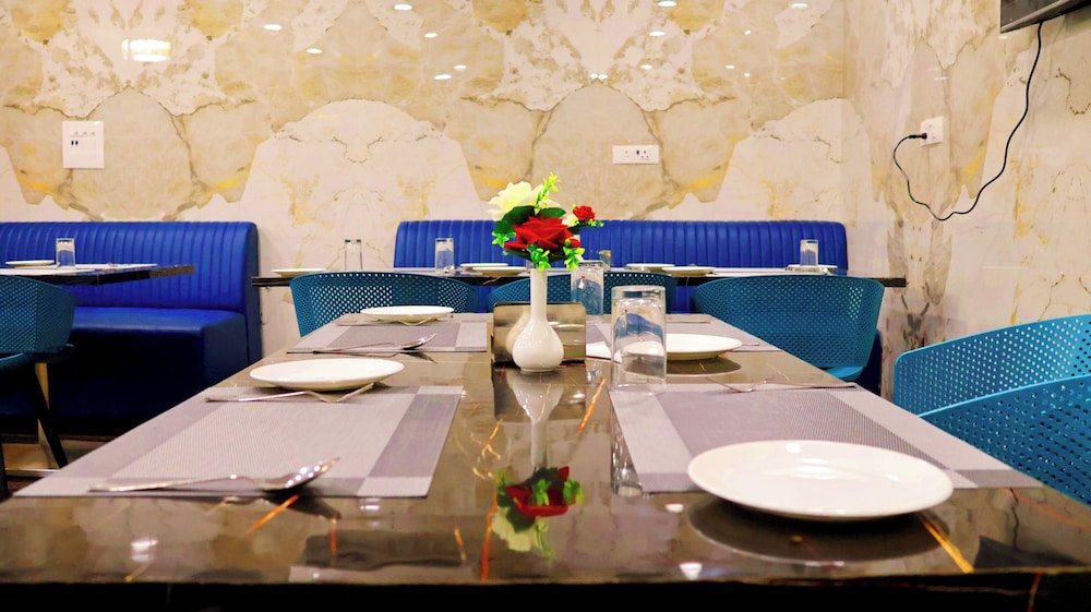 Hotel Tulsi Grand Inn