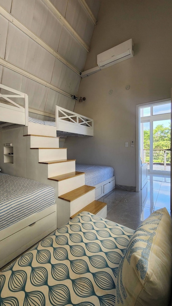 Elegant Chalet 2 Minutes From the Beach Ideal Families
