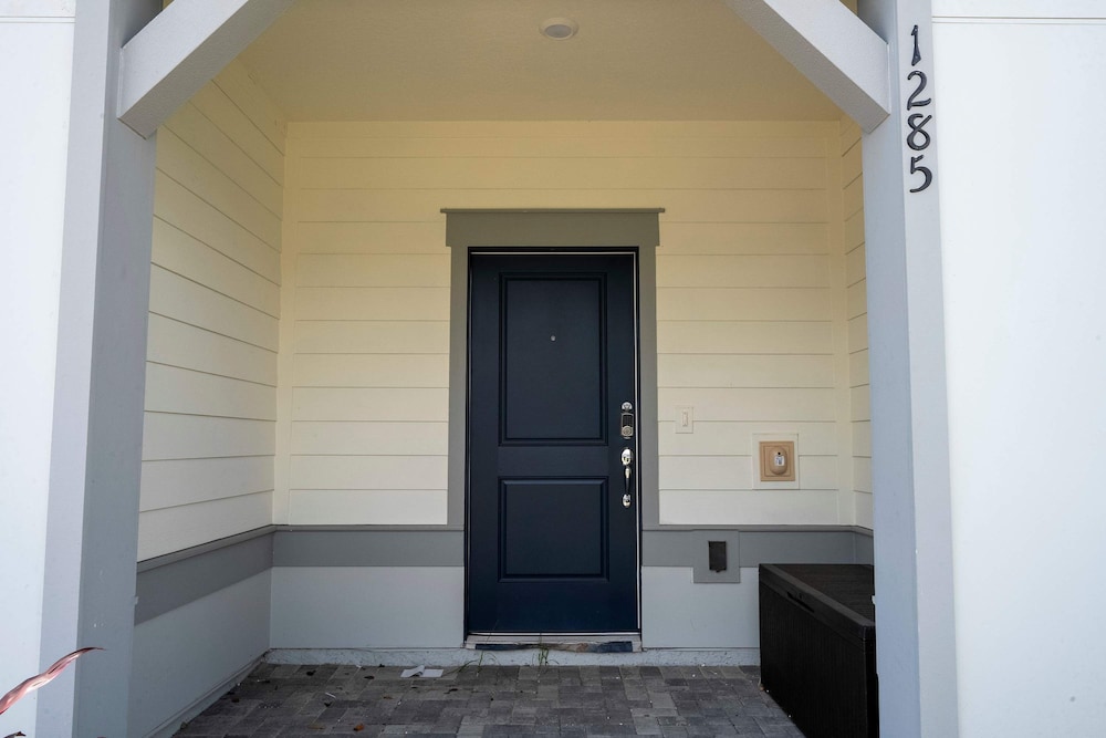 Gorgeous 5Bd Close to Disney With Pool at Windsor Cay 1285 view 2