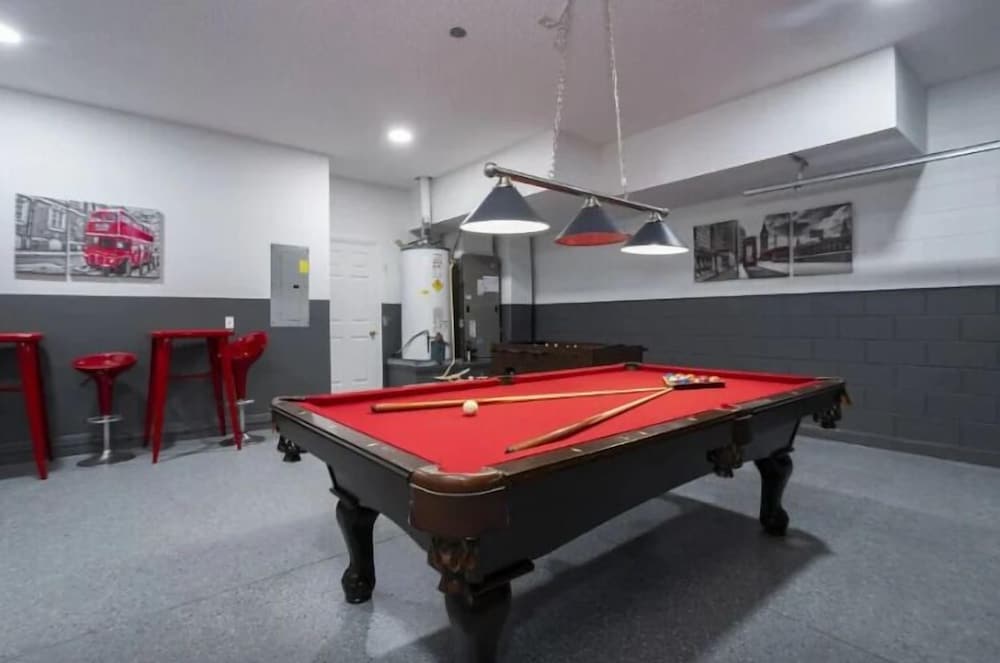 6Br Retreat W/ South Pool, Spa & Game Room Fun