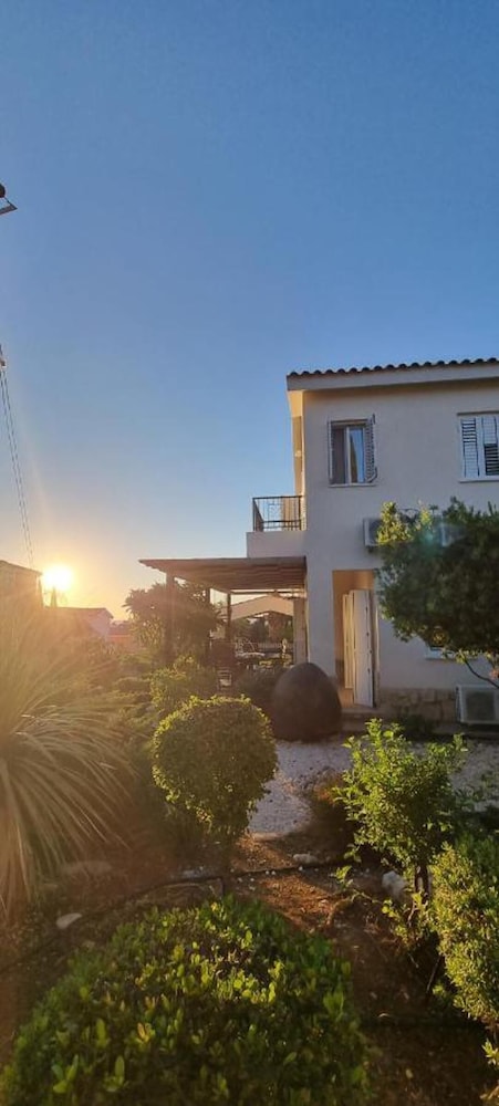 Fab Sea&mountain View Villa Close to the Beach