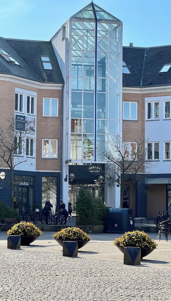 Aalborg Vacations - Mortens Kro Restaurant  Suites - Property Image 8