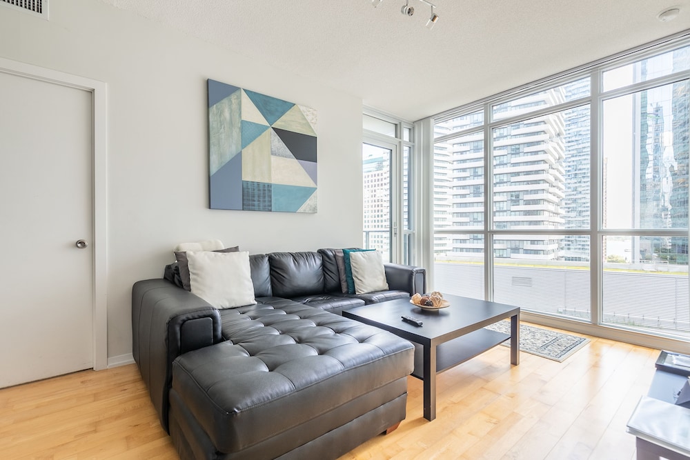 Rooms in the Heart of DT view 3