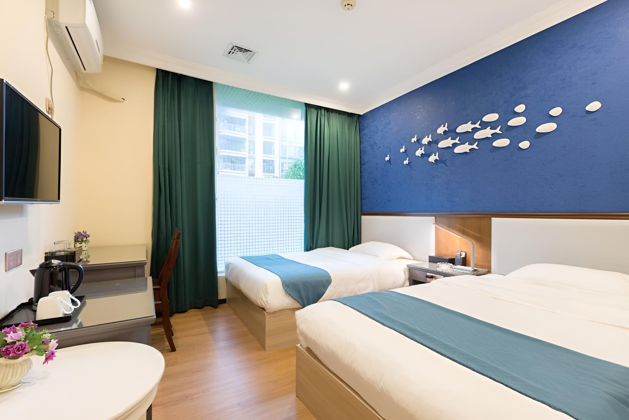 Huiyin Fashion Hotel