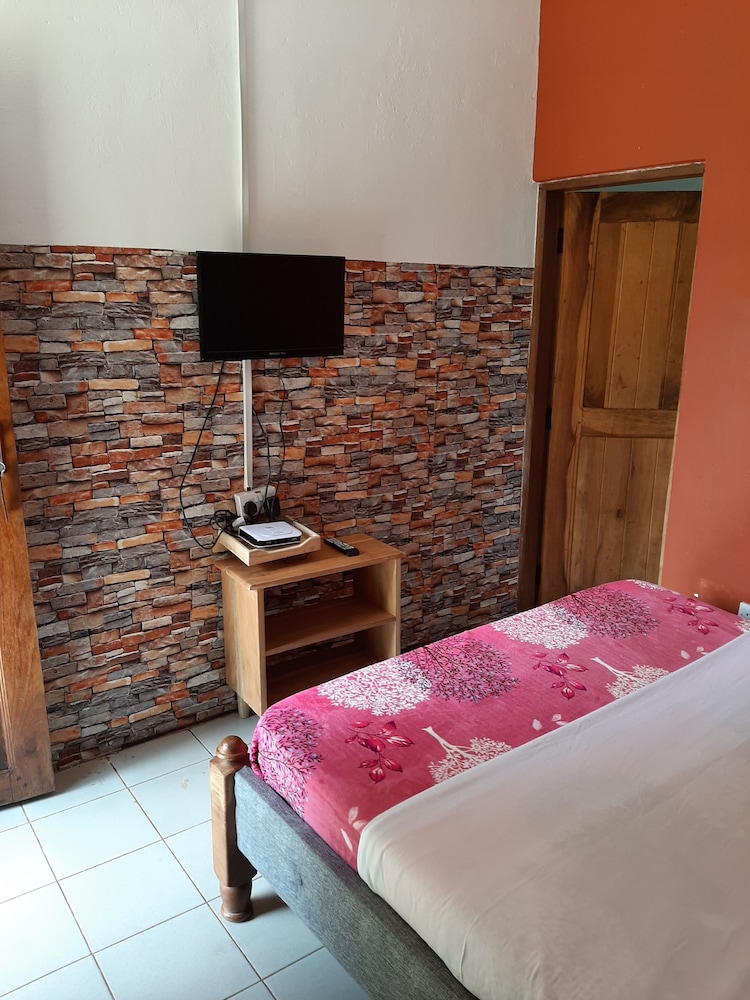 Hubhill Lodge