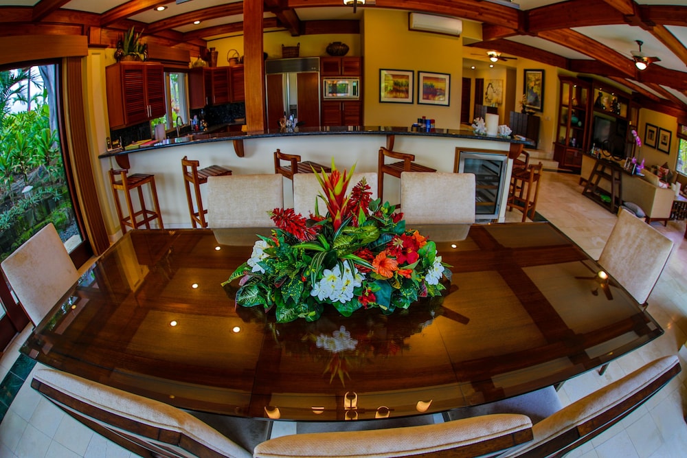 Alii Point #15 - Almost Oceanfront 3 Bedroom Home by RedAwning