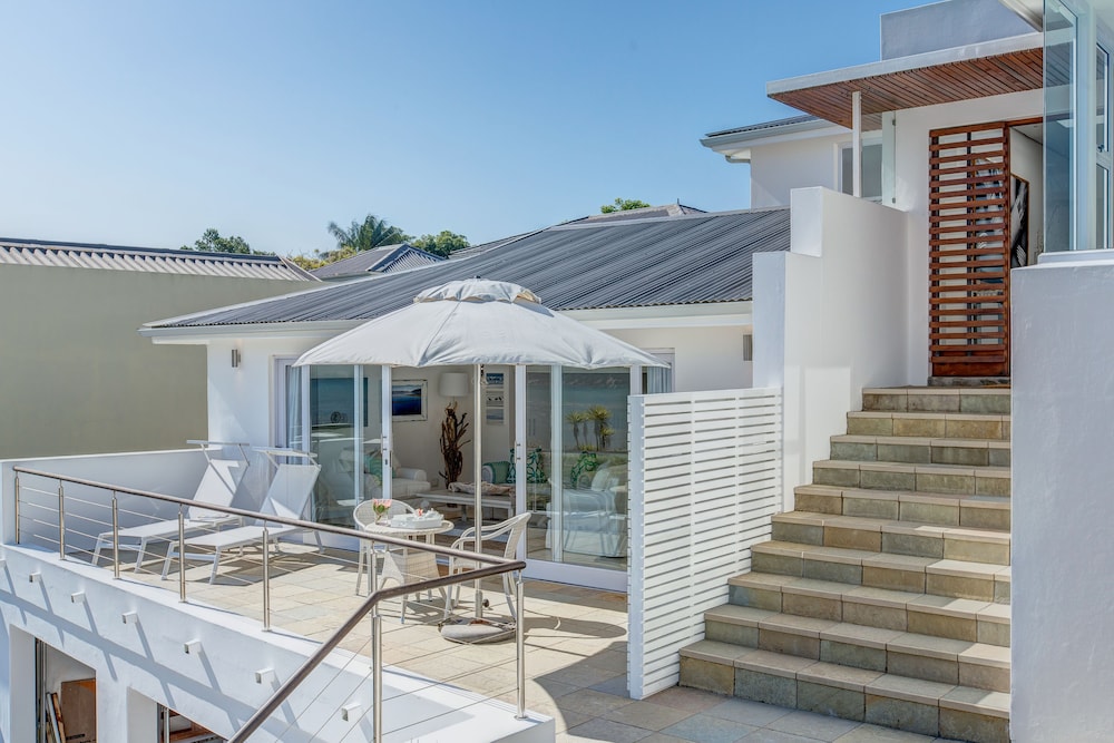 Amanzi Island Boutique Hotel