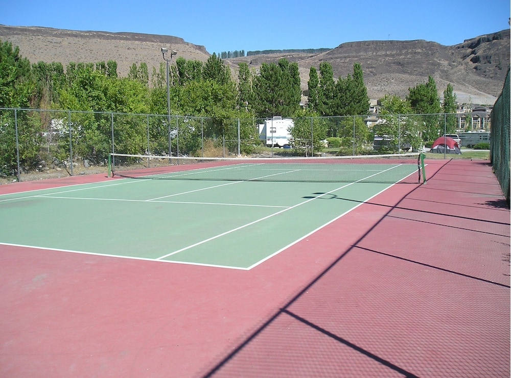 Crescent Bar RV Resort